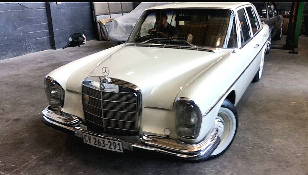 Mercedes-Benz on workshop lift