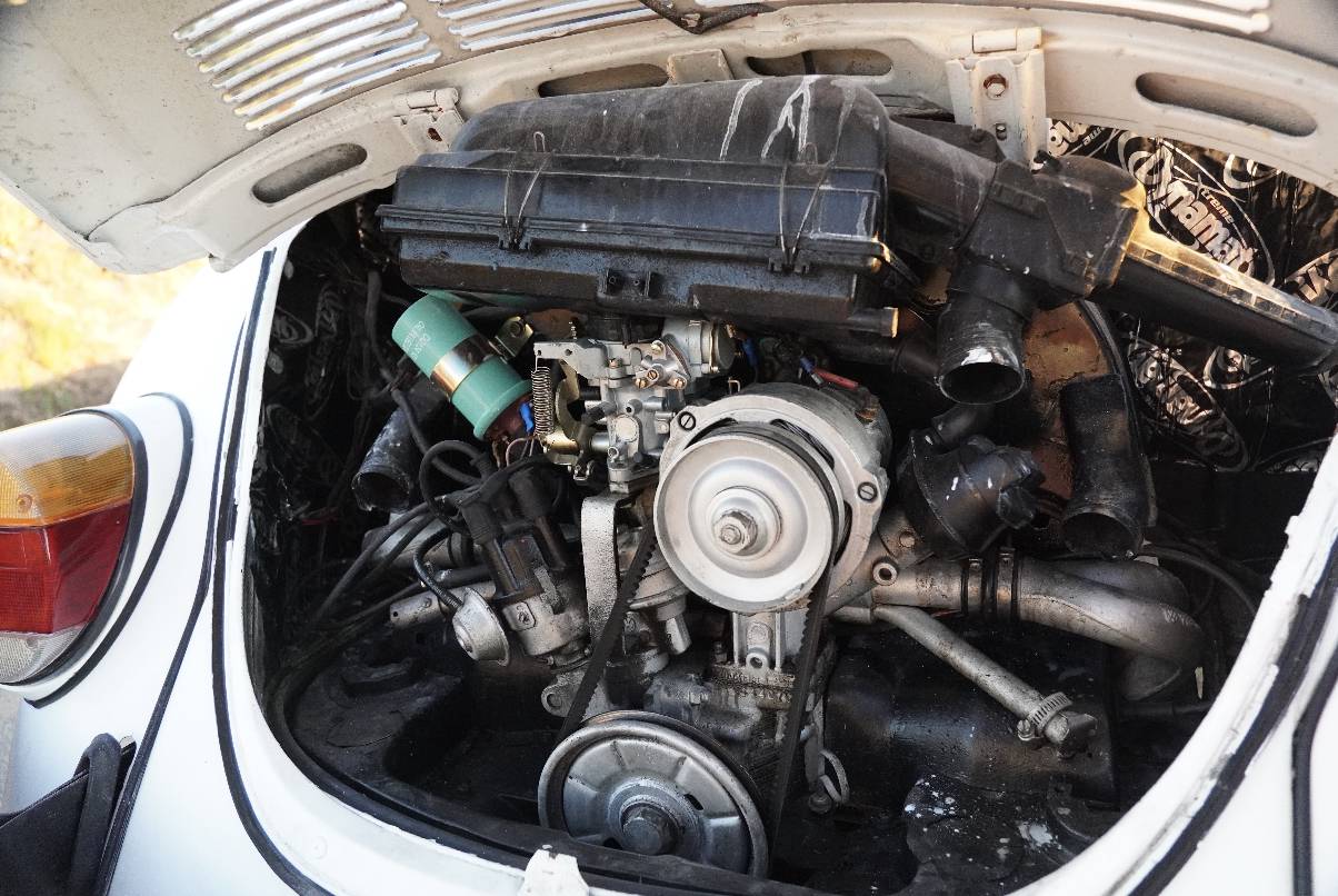 Detailed view of a vintage Mercedes-Benz emblem